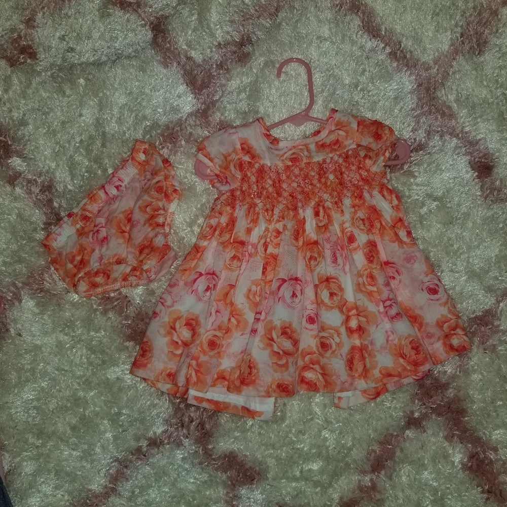 Short sleeve dress
